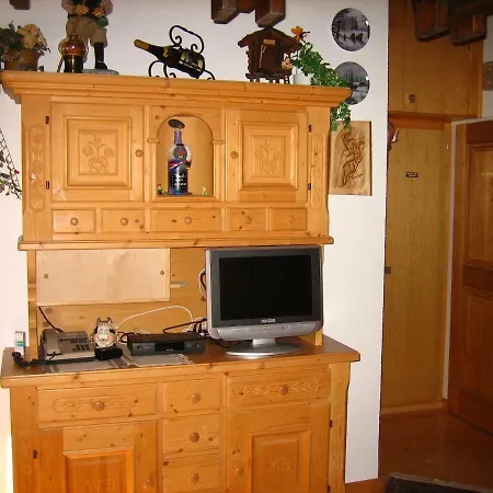 Haus Gentiana A Apartment Grachen